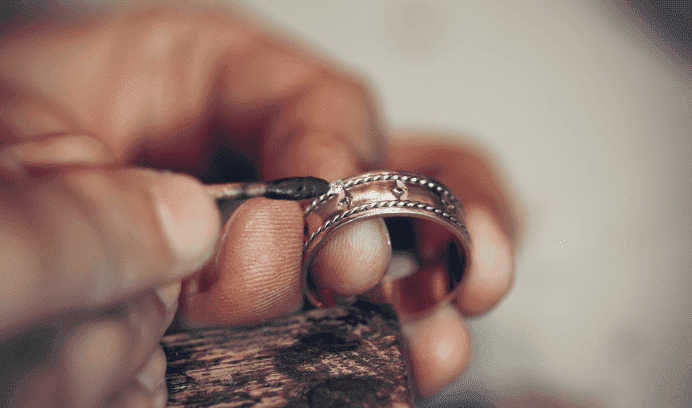 different-goldsmiths-tools-jewelry-workplace-jeweler-work-jewelry 1 different-goldsmiths-tools-jewelry-workplace-jeweler-work-jewelry 1